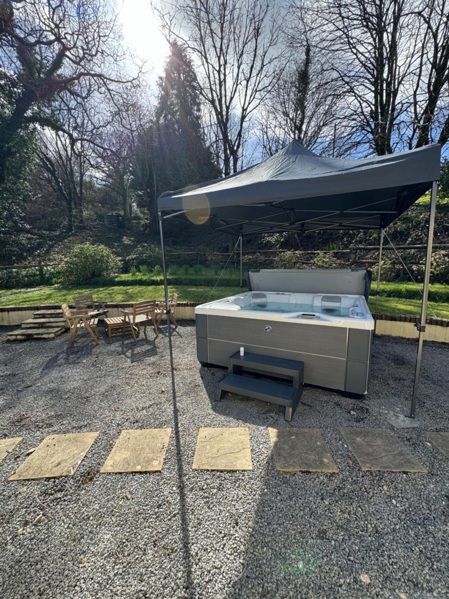 Cowslip Serenity With Jacuzzi * Saundersfoot