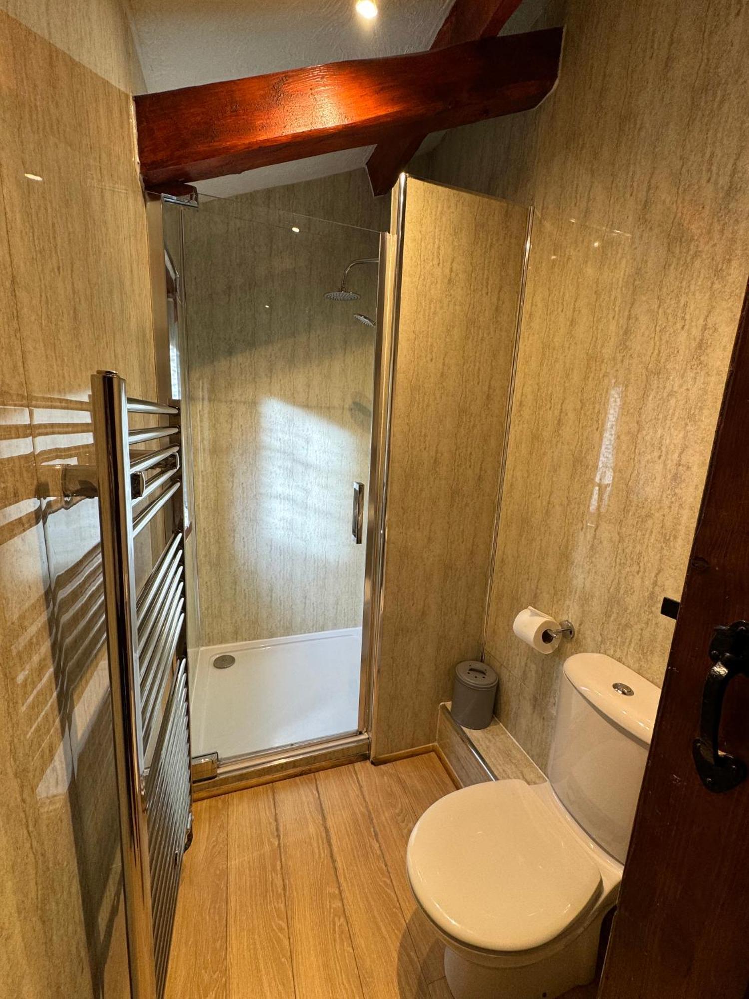 Cowslip Serenity With Jacuzzi Saundersfoot